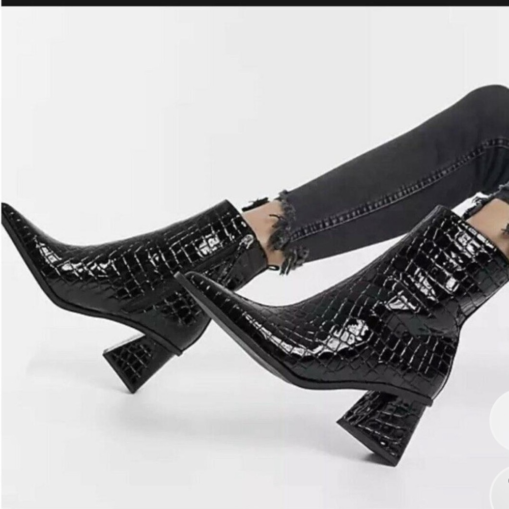 Bronx Glossy Black Croc-Embossed Ankle Boots